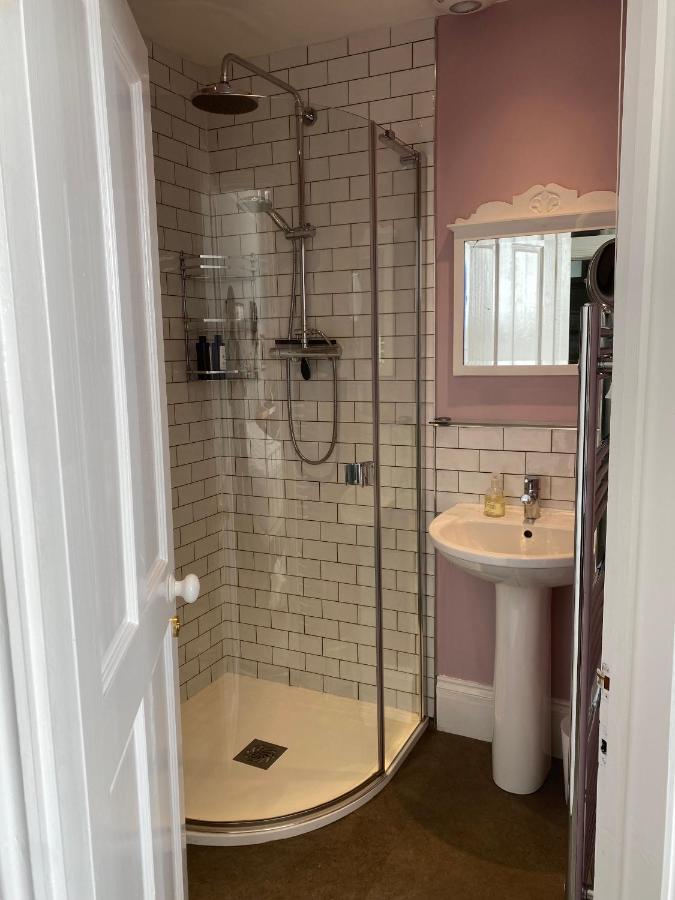 Anne'S House Bed & Breakfast Hastings Bagian luar foto