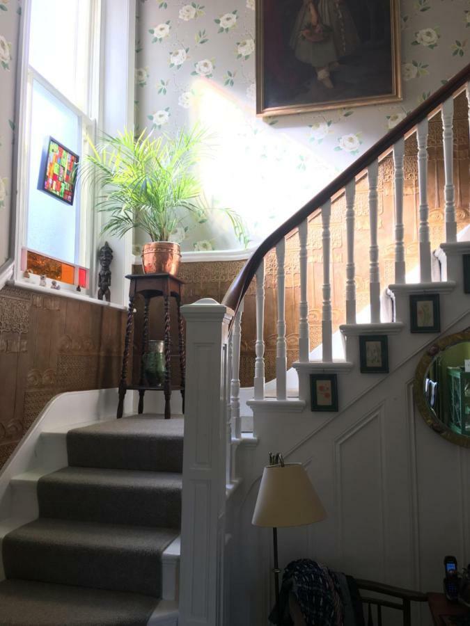 Anne'S House Bed & Breakfast Hastings Bagian luar foto